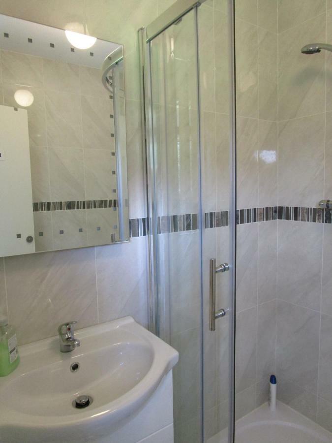 Newcastle Cornerpark Lodge מראה חיצוני תמונה