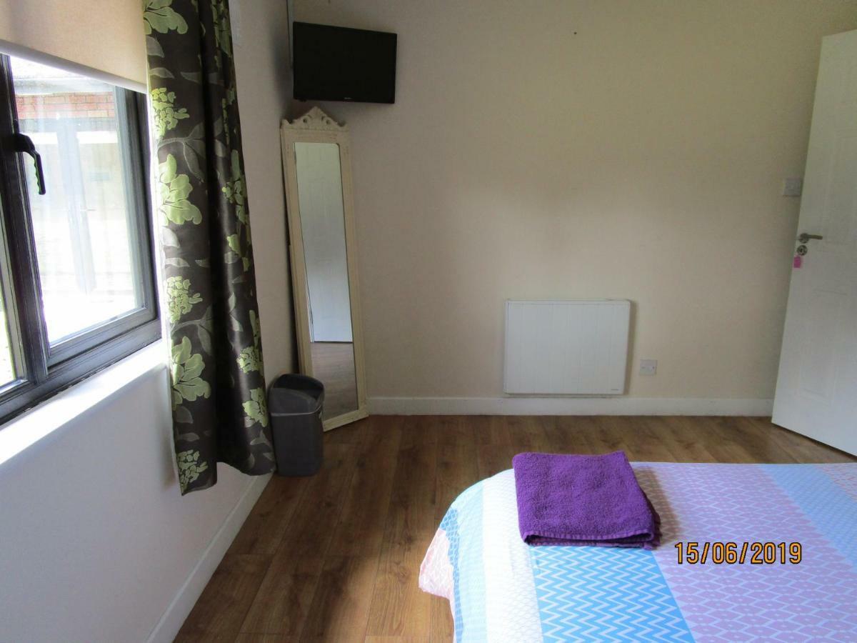 Newcastle Cornerpark Lodge מראה חיצוני תמונה